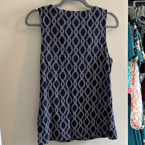 Crown & Ivy navy tank top - Picture 5 of 5